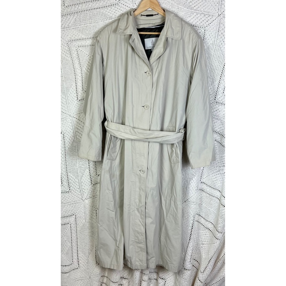 LONDON FOG Women’s Trench Coat Size‎ 14 Vintage Tan Cream Lined Belted Long